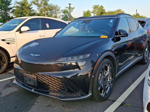 Certified 2023 Genesis GV60 Performance AWD/4WD image 5