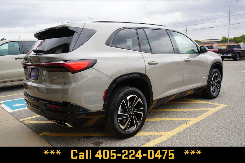 Used 2026 Buick Enclave Sport Touring FWD image 10