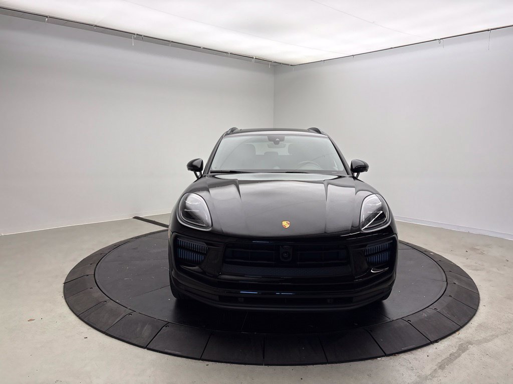 Certified 2023 Porsche Macan S AWD/4WD image 10