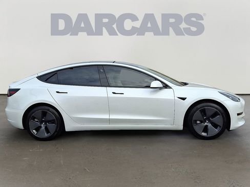 Used 2021 Tesla Model 3 Standard Range Plus image 7