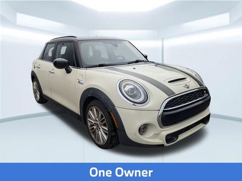 Used 2020 MINI Cooper S image 2