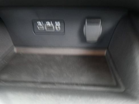 Used 2025 Nissan Altima 2.5 S FWD image 15