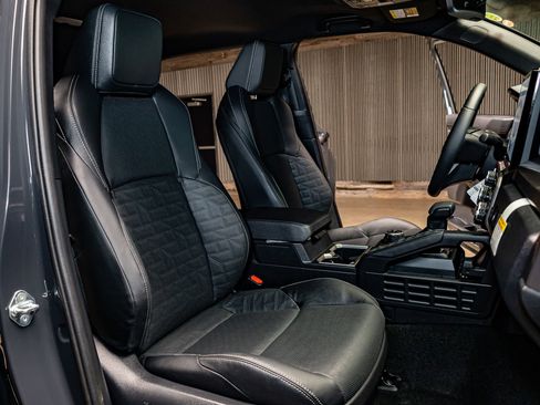 Used 2025 Toyota 4Runner TRD Off-Road Premium image 27