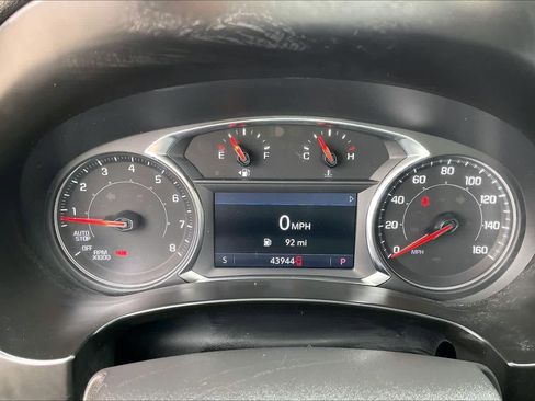 Certified 2024 GMC Terrain SLT image 25