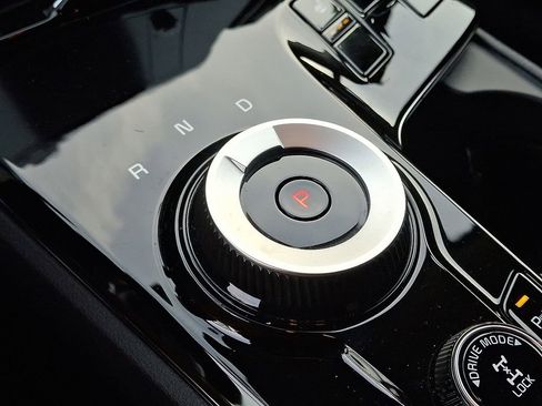 Used 2023 Kia Sportage LX image 14