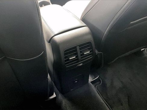 Used 2023 Ford Escape Platinum image 33