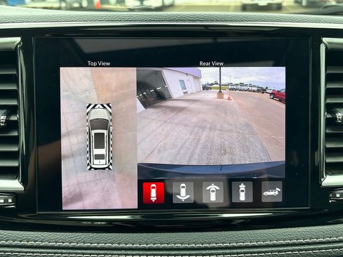 Used 2023 Chrysler Pacifica Limited w/ Uconnect Theater Family Group AWD/4WD image 25