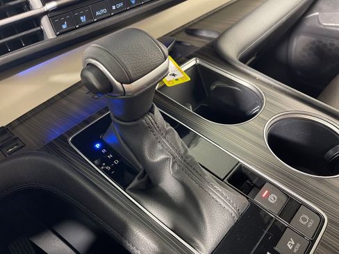 Certified 2023 Toyota Sienna Platinum image 22