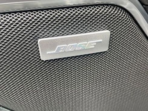 Used 2023 GMC Sierra 1500 SLT w/ SLT Premium Package AWD/4WD image 8