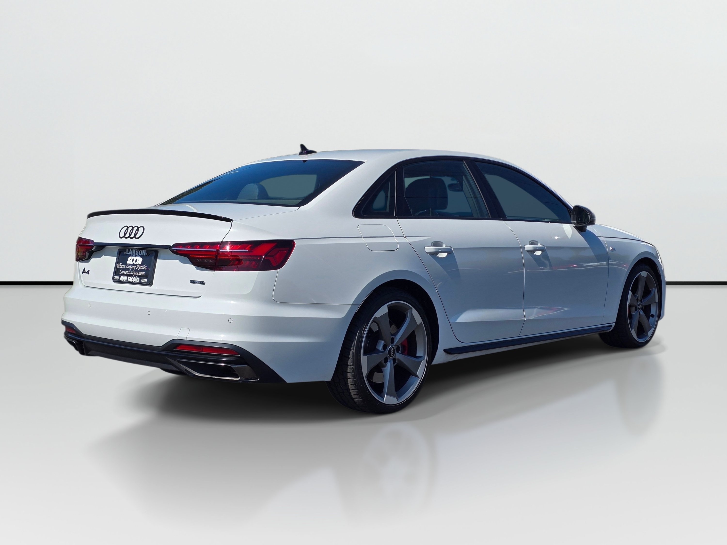 Used 2023 Audi A4 2.0T Premium Plus w/ Premium Plus Package AWD/4WD image 5