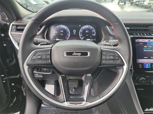 Certified 2022 Jeep Grand Cherokee Trailhawk w/ Luxury Tech Group III image 25