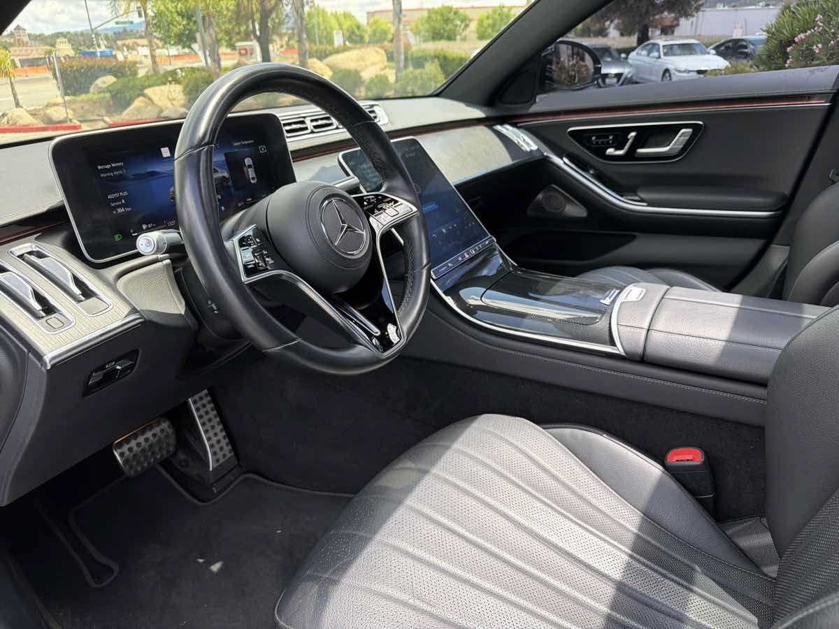 Used 2023 Mercedes-Benz S 500 4MATIC w/ AMG Line image 23
