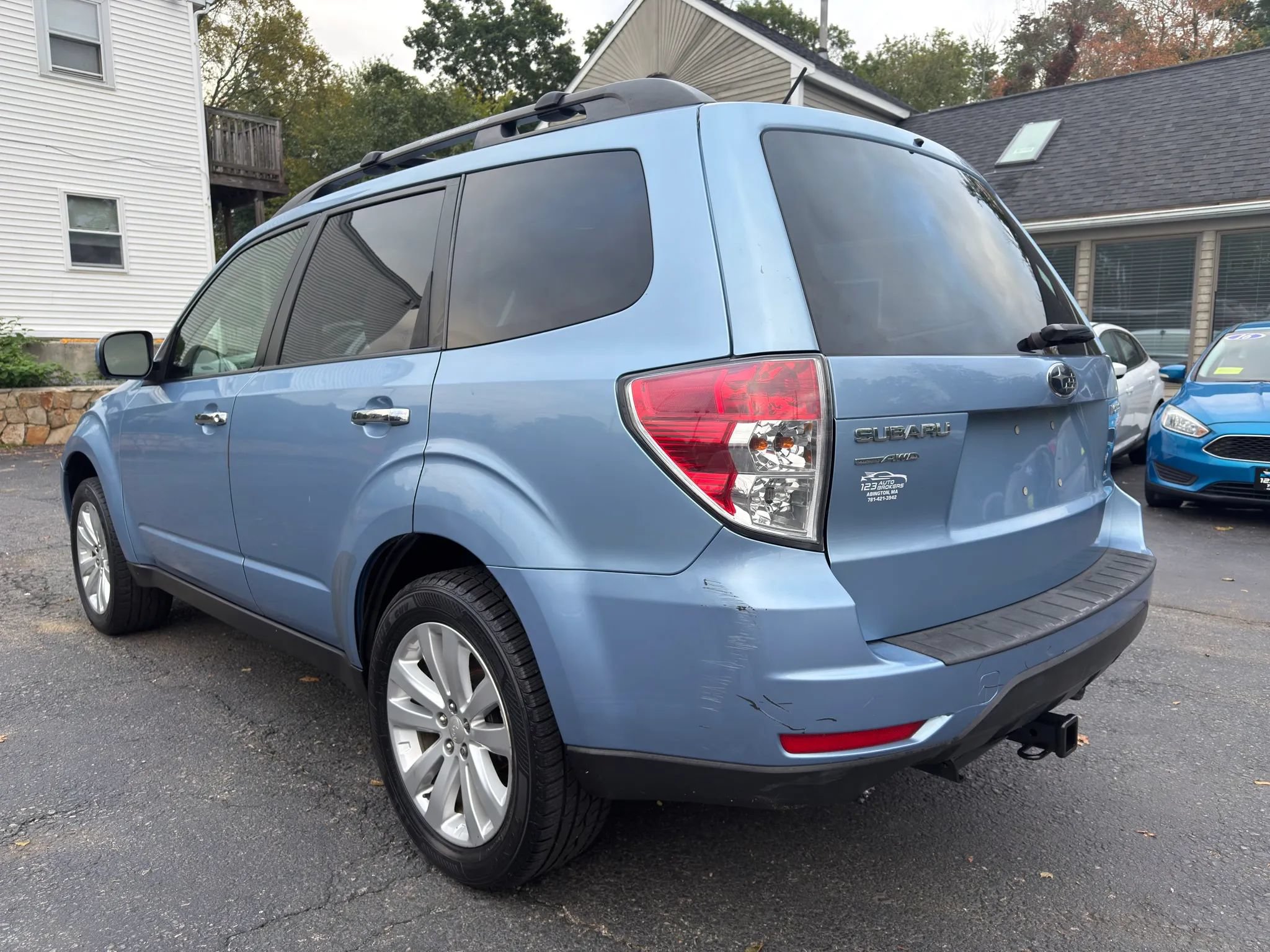 Used 2011 Subaru Forester 2.5X Premium w/ All-Weather Pkg AWD/4WD image 5