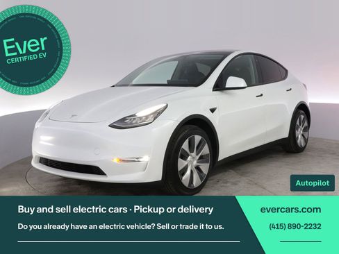 Used 2023 Tesla Model Y Long Range image 1