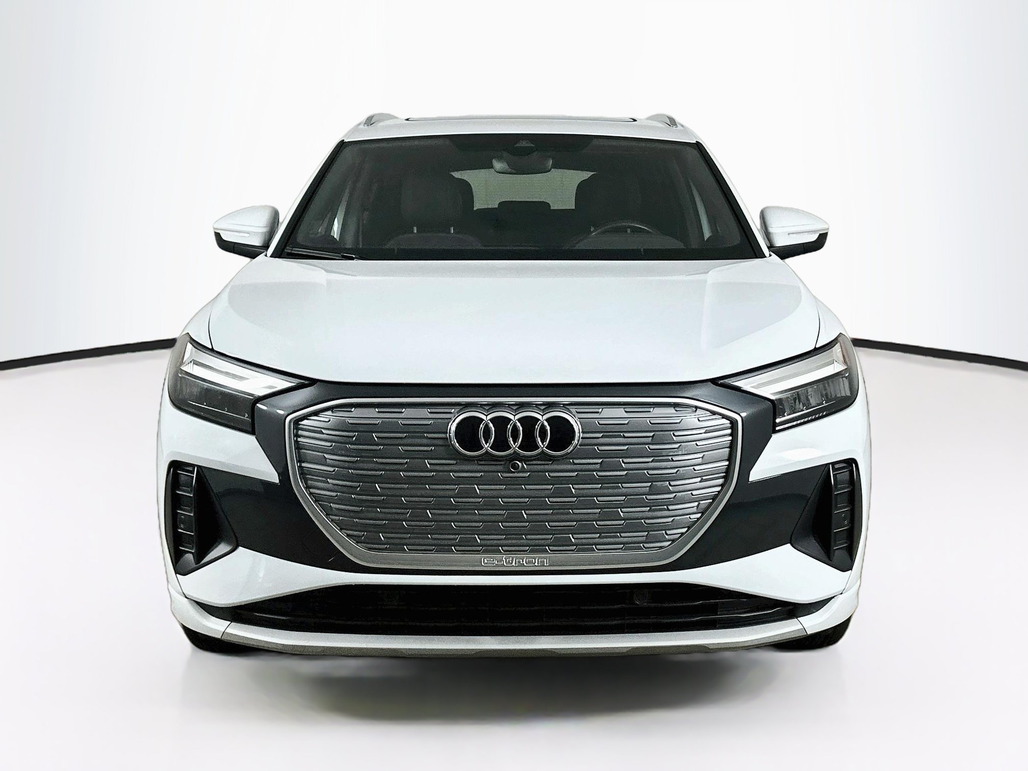 Used 2023 Audi Q4 e-tron Premium Plus w/ Premium Plus RWD image 2