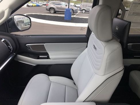 New 2026 Ford Expedition Max Platinum image 25