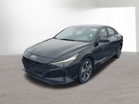 Used 2023 Hyundai Elantra SEL w/ Convenience Package image 11