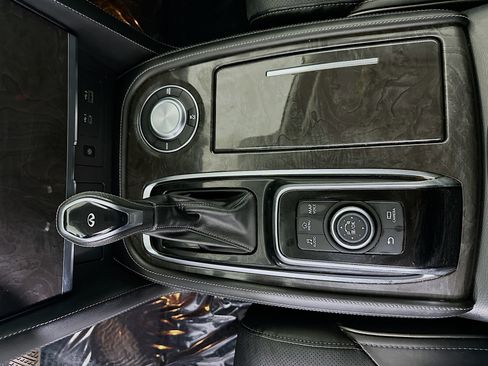 Used 2024 INFINITI QX80 Luxe image 22