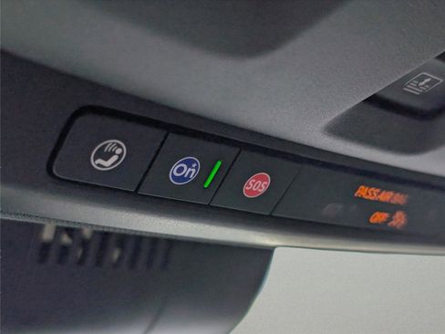 Used 2025 Chevrolet Tahoe Z71 w/ Z71 Off-Road Package AWD/4WD image 25