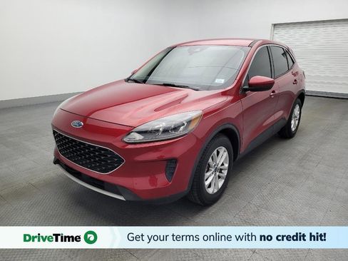 Used 2020 Ford Escape SE image 1