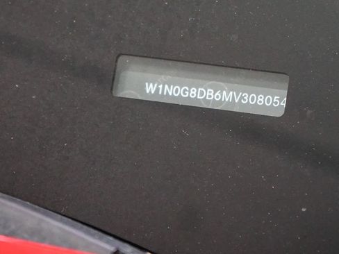 Certified 2021 Mercedes-Benz GLC 300 image 28