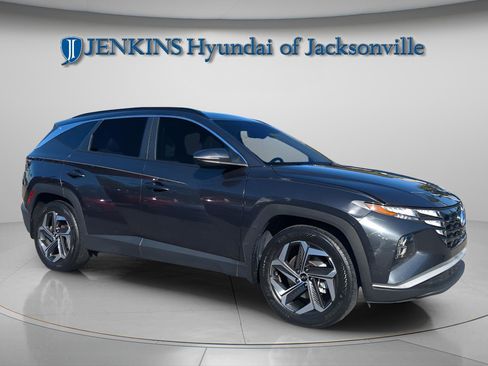 Used 2023 Hyundai Tucson SEL w/ Convenience Package image 2