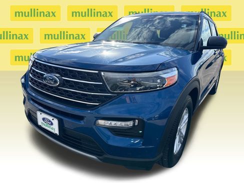 Certified 2020 Ford Explorer XLT w/ Equipment Group 202A image 10