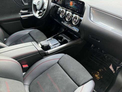 Used 2022 Mercedes-Benz GLA 250 4MATIC image 20