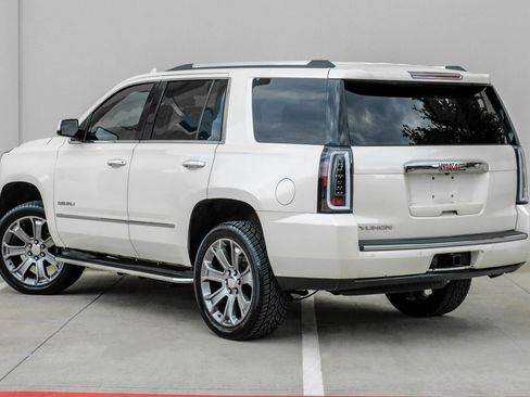 Used 2015 GMC Yukon Denali w/ Open Road Package RWD image 9