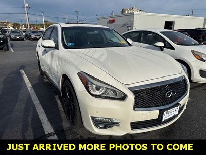 Used 2017 INFINITI Q70 L 3.7