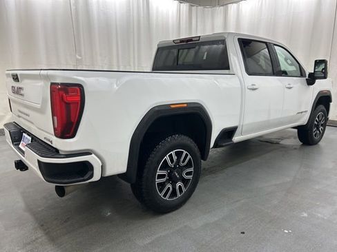 Used 2023 GMC Sierra 3500 AT4 w/ AT4 Preferred Package image 5