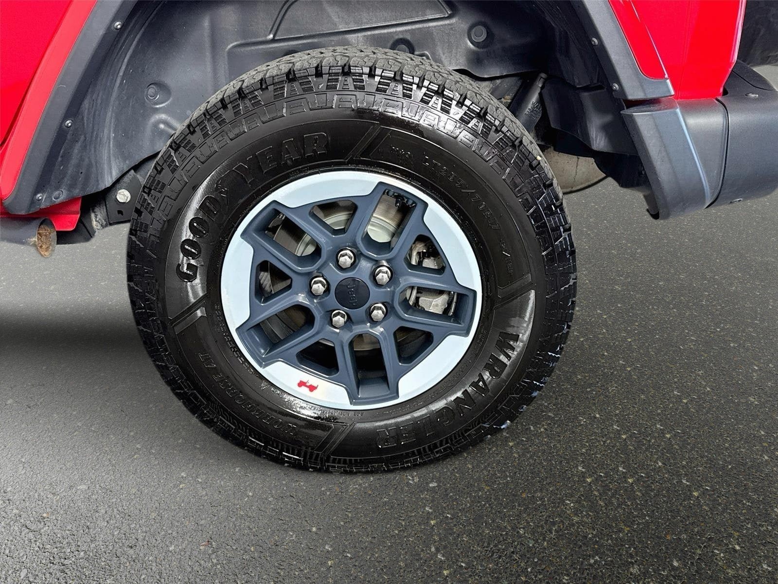 Used 2019 Jeep Wrangler Unlimited Rubicon w/ Dual Top Group AWD/4WD image 33