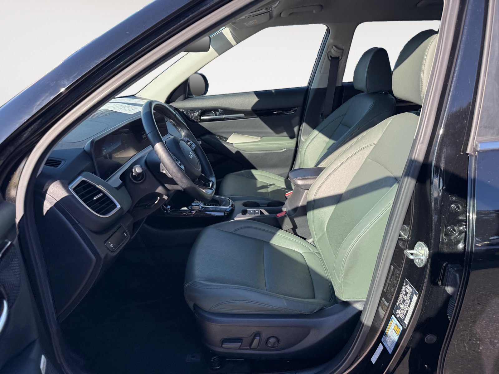 Used 2024 Kia Seltos SX AWD/4WD image 10