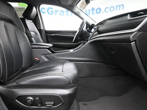 Used 2022 Jeep Grand Cherokee L Limited AWD/4WD image 9