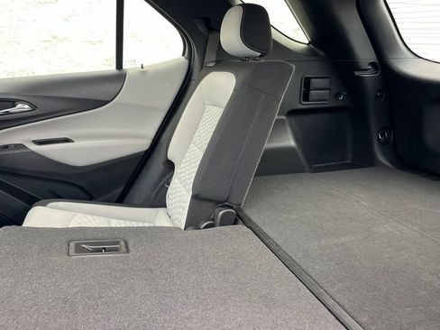 Used 2021 Chevrolet Equinox LT w/ LPO, Cargo Package AWD/4WD image 25