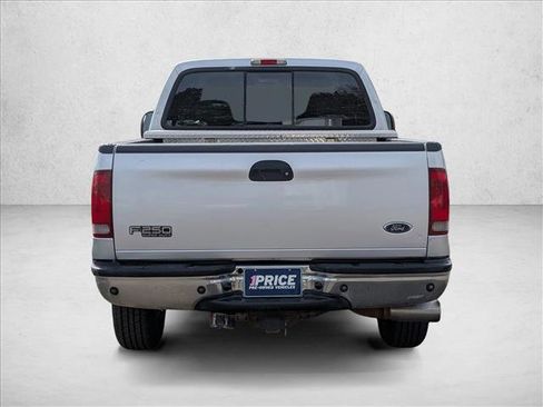 Used 2004 Ford F250 Lariat image 6