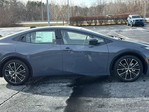 New 2026 Toyota Prius XLE image 31