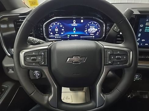 Used 2023 Chevrolet Silverado 1500 RST AWD/4WD image 18
