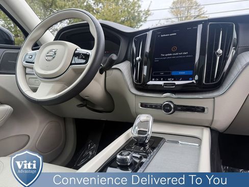 Certified 2023 Volvo XC60 B6 Ultimate w/ Protection Package Premier AWD/4WD image 32