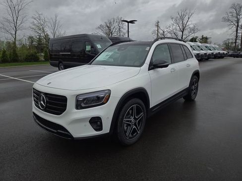 New 2026 Mercedes-Benz GLB 250 4MATIC image 7