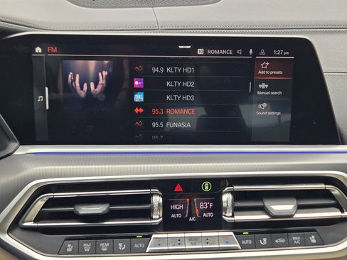 Used 2021 BMW X5 xDrive40i w/ Premium Package 2 image 25