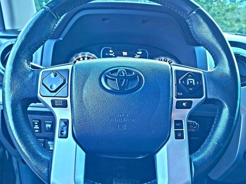 Used 2020 Toyota Tundra Platinum AWD/4WD image 25