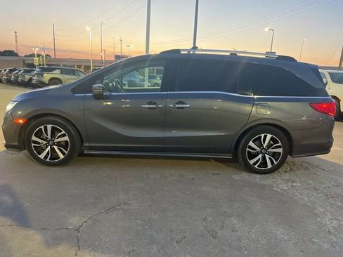 Used 2020 Honda Odyssey Elite image 5
