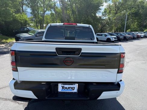 Used 2025 Nissan Frontier PRO-4X AWD/4WD image 4