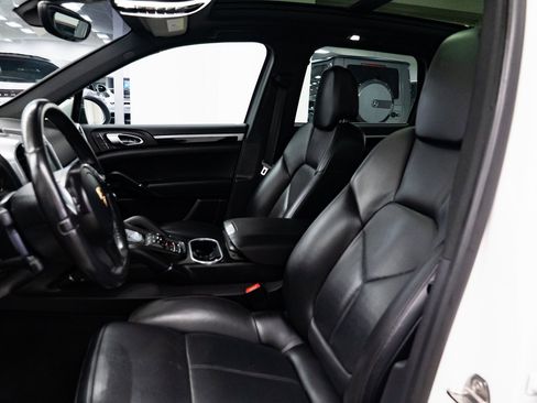 Used 2013 Porsche Cayenne S image 20