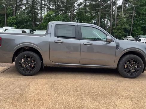 New 2025 Ford Maverick Lobo image 7