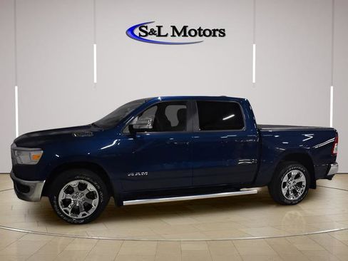 Used 2022 RAM 1500 Big Horn AWD/4WD image 3