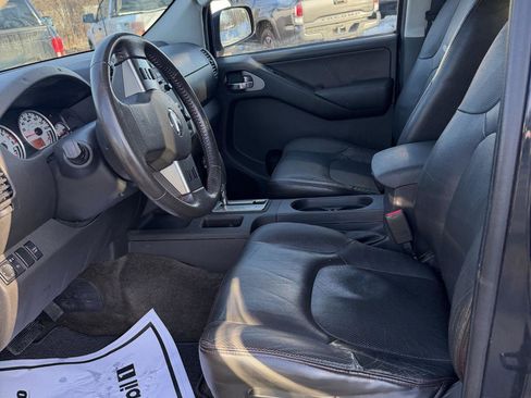 Used 2012 Nissan Frontier PRO-4X w/ Pro-4x Luxury Pkg image 6