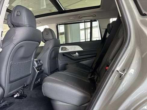 New 2025 Mercedes-Benz GLS 580 4MATIC image 15