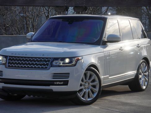 Used 2017 Land Rover Range Rover Supercharged image 33